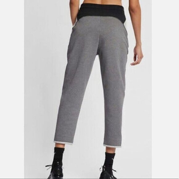 Nike Sportswear Colorblock Cropped Tech Fleece Jogger sz XL EUC - Picture 11 of 14